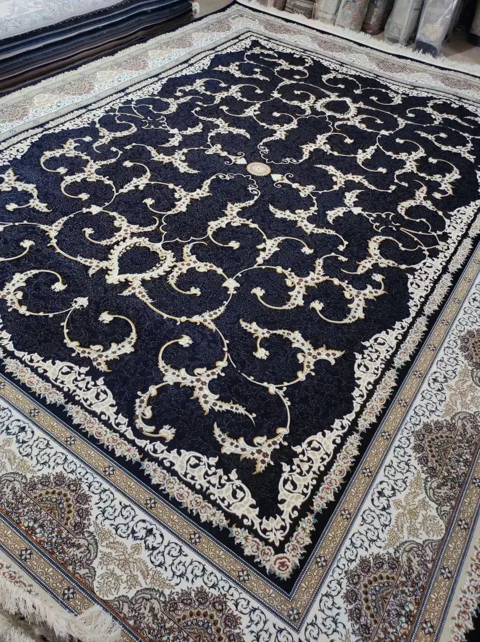 سرای فرش٪اریایی+۷۰۰ تا ۱۵۰۰|فرش|یاسوج, |دیوار