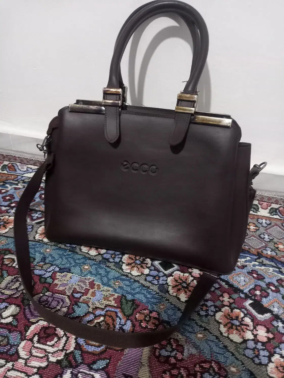 کتف زنانه|کیف، کفش، کمربند|دورود, |دیوار