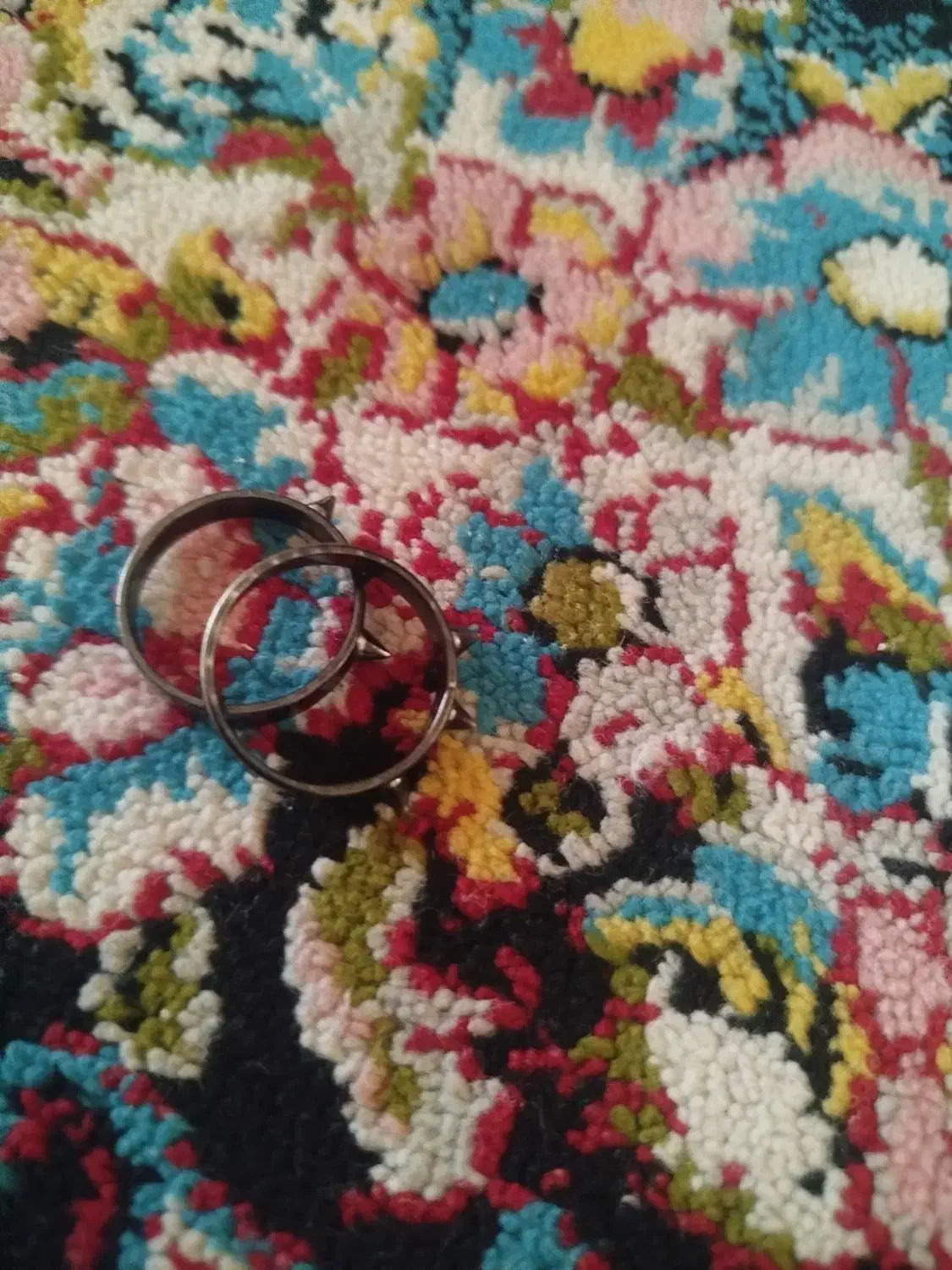 چند تا انگشتر|جواهرات|کویرات, |دیوار