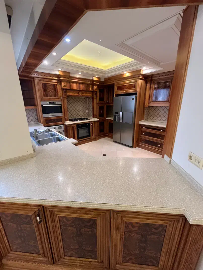 ۲۲۰ متر زعفرانیه (فرخ،ثارالله)