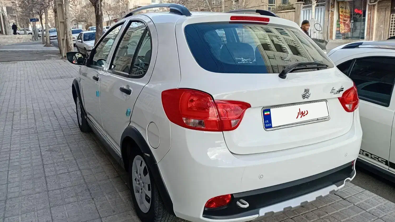 کوئیک ۱۴۰۱ بیرنگ|خودرو سواری و وانت|ملایر, |دیوار