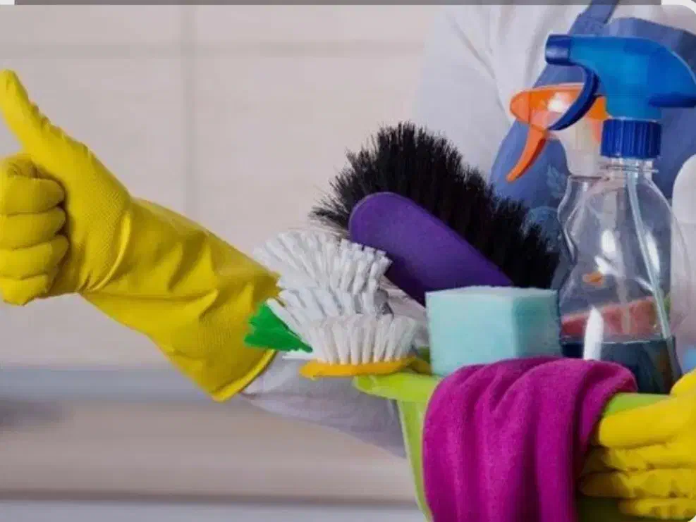 حتی روزهای تعطیل|خدمات نظافت|لاهیجان, شهرک سلمان فارسی|دیوار