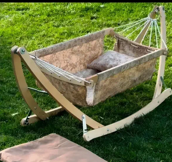 گهواره|تخت و صندلی بچه|تهران, آهنگران (سراسیاب دولاب)|دیوار