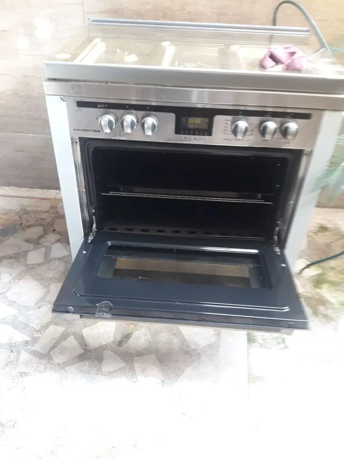 اجاق گاز پنج شعله در حد نو|اجاق گاز و لوازم برقی پختوپز|رشت, استقامت ۱|دیوار