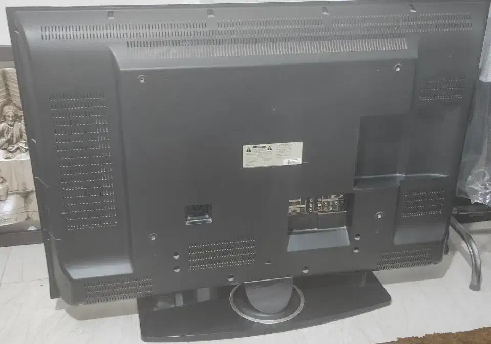 تلویزیون ال سی دی دوو|تلویزیون و پروژکتور|فولادشهر, C8|دیوار