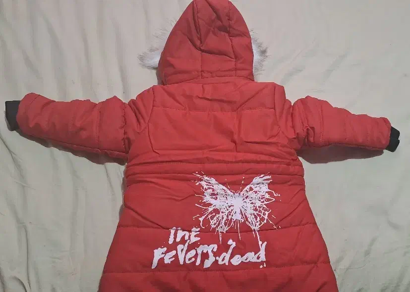 کاپشن قرمز دخترانه سایز ۵۰|کفش و لباس بچه|تهران, نازی‌آباد|دیوار