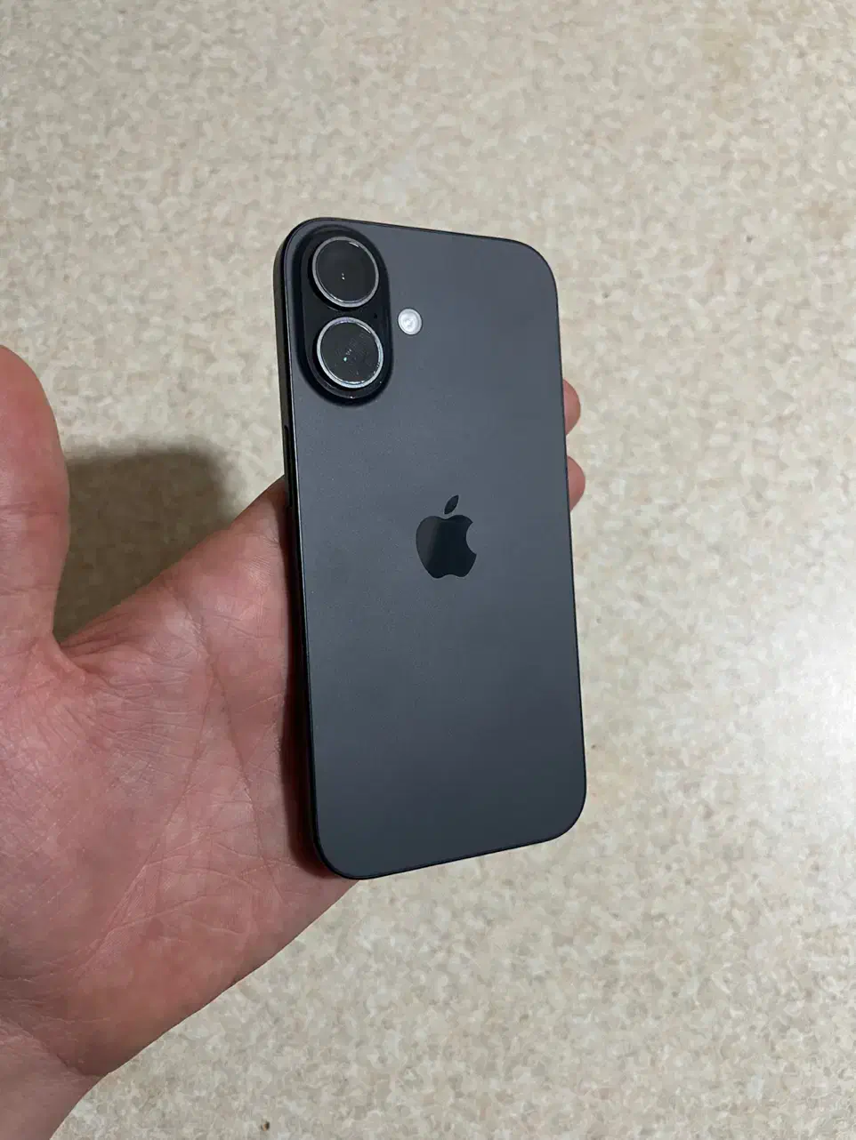 ایفون ۱۶ نرمال ۱۲۸ گیگ در حد آکبند|موبایل|کرج, عظیمیه|دیوار