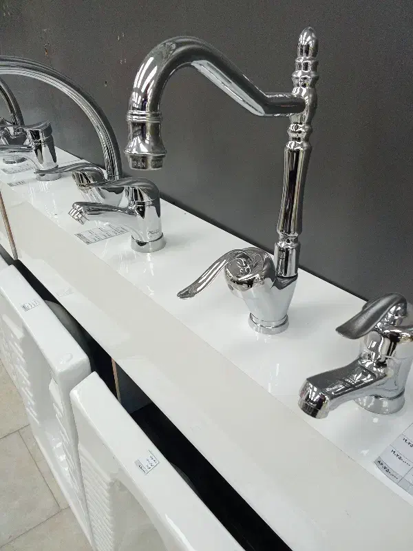 شیرآلات کروم و سفید|لوازم سرویس بهداشتی|اهواز, کمپلو جنوبی|دیوار