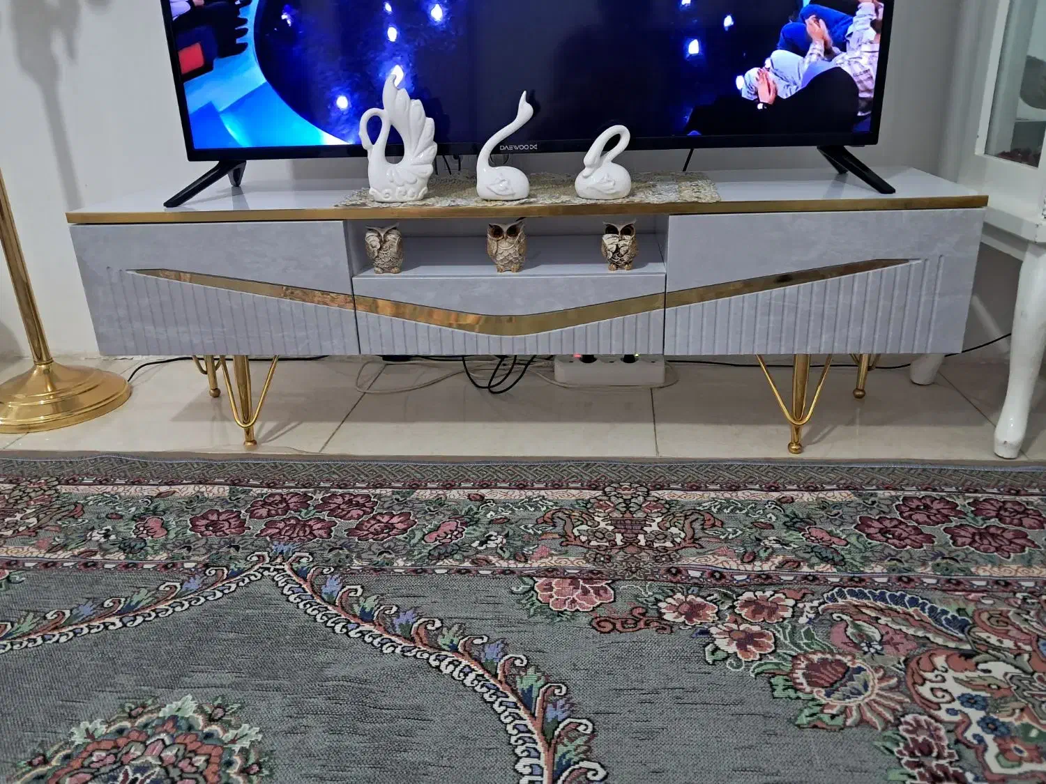 میزتلوزیون گنجه جاکفشی گلیم|جاکفشی، کمد، دراور|مشهد, بهمن|دیوار