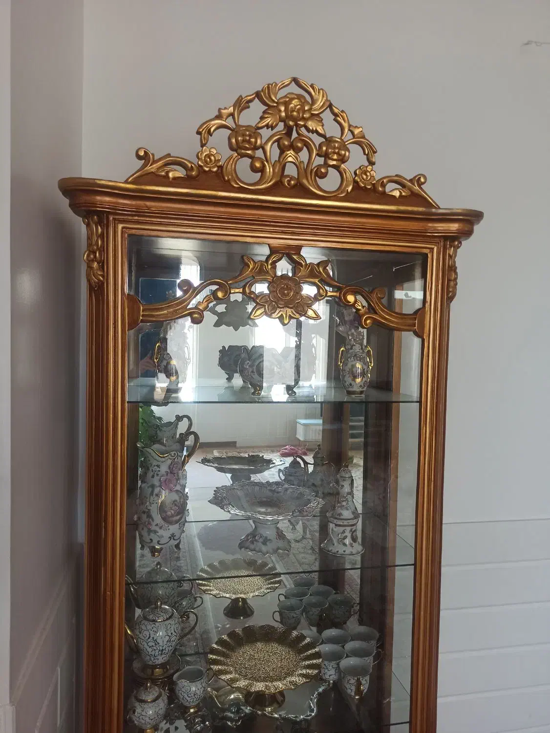 بوفه ویترین|بوفه، ویترین، کنسول|شاهینشهر, خانه کارگر|دیوار