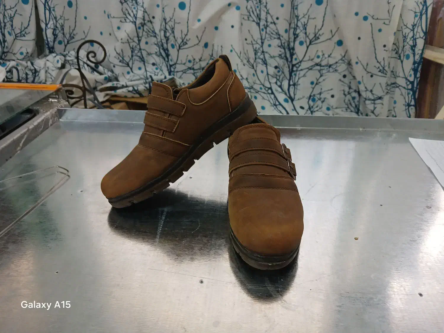 کفش پسرانه شماره۳۲|کیف، کفش، کمربند|قم, دروازه ری|دیوار