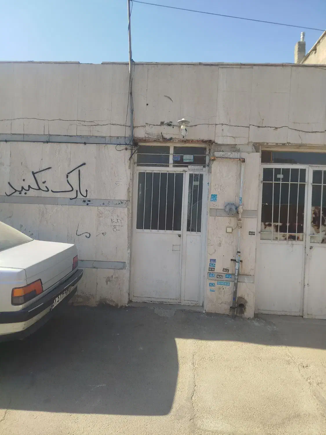 فروش منزل مسکونی با مجوز پنج واحددر دشت چنار|فروش زمین و ملک کلنگی|شیراز, دشت چنار|دیوار