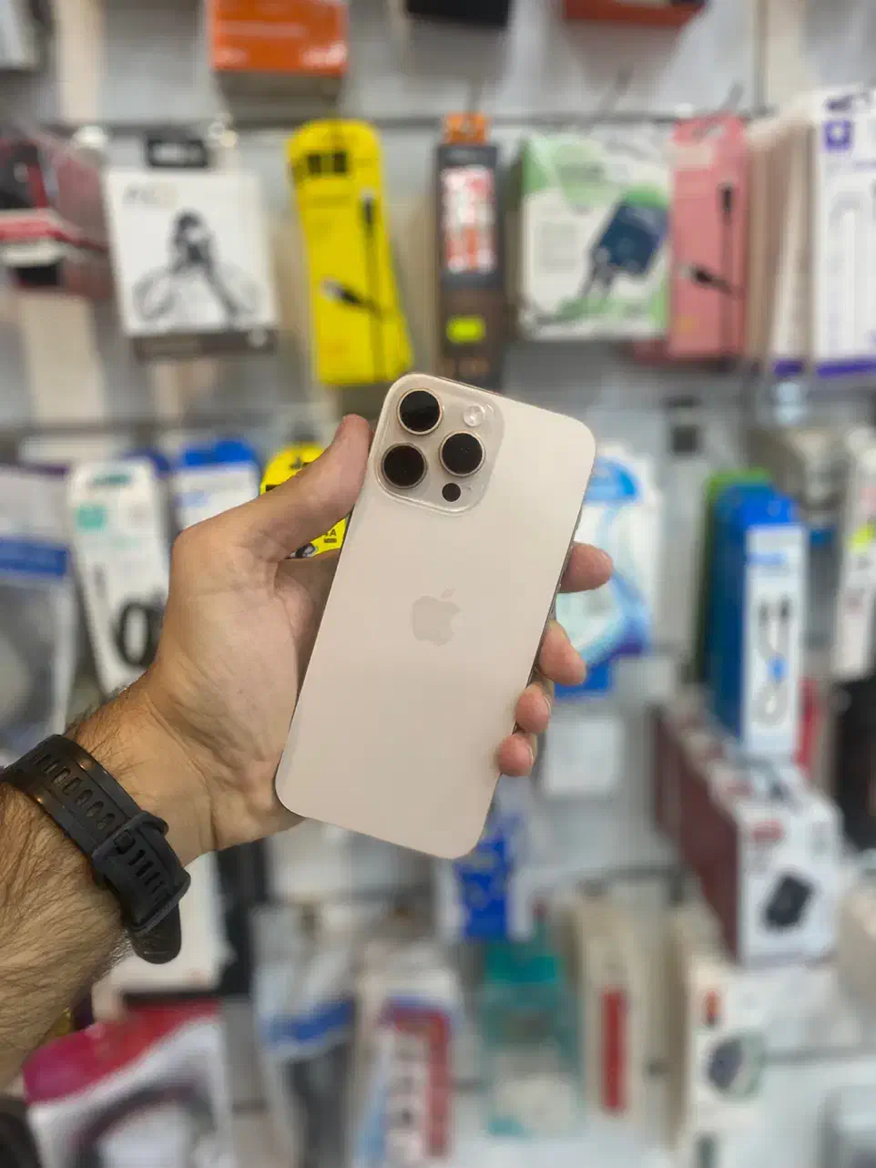 Iphone 16 pro max ۲۵۶ gig zaa|موبایل|قزوین, |دیوار