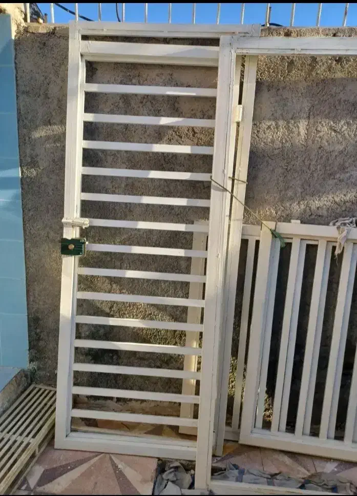 درب حیاط|مصالح و تجهیزات ساختمان|جهرم, |دیوار