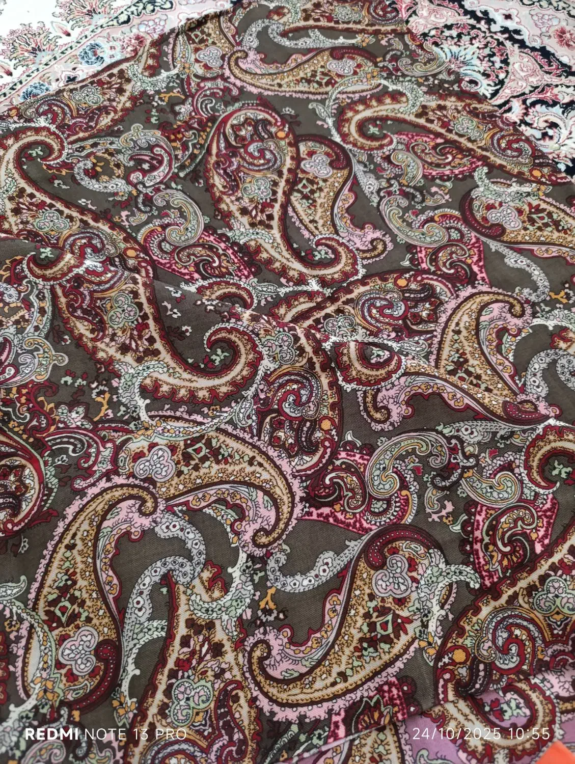 پشتون|لباس|سقز, |دیوار