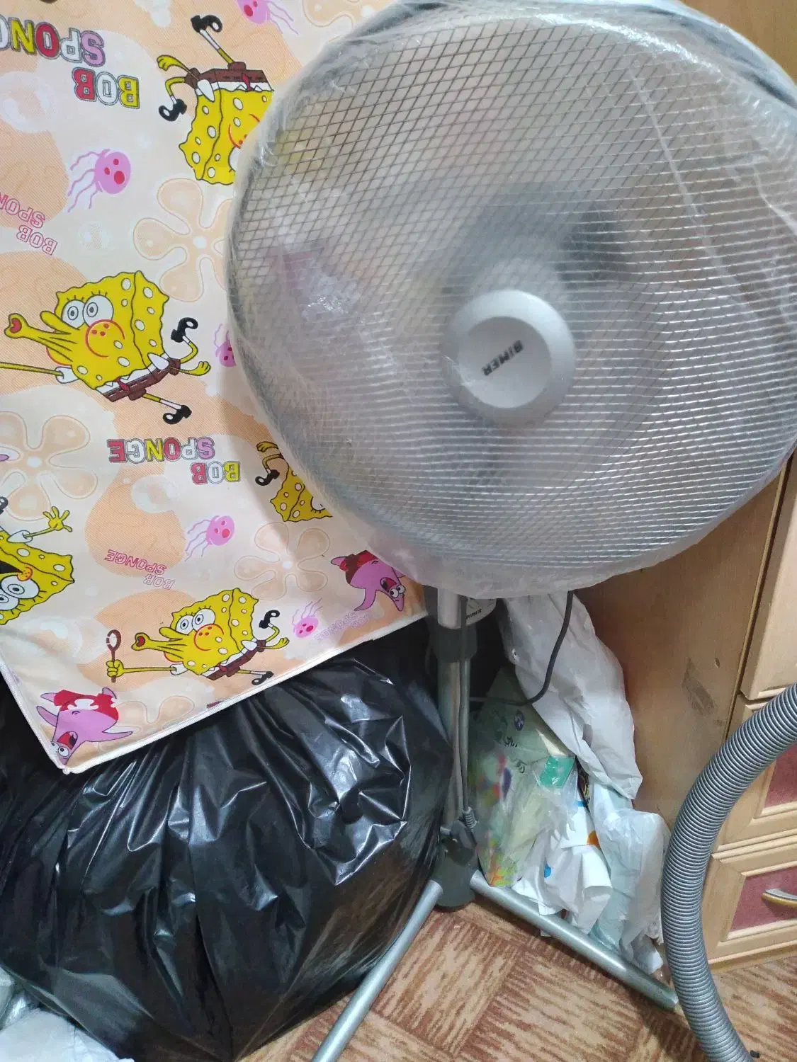 ماشین شارژی مدل ۲۰۶ بزرگ + پنکه کنترلدار|حراج|قم, شهدا|دیوار