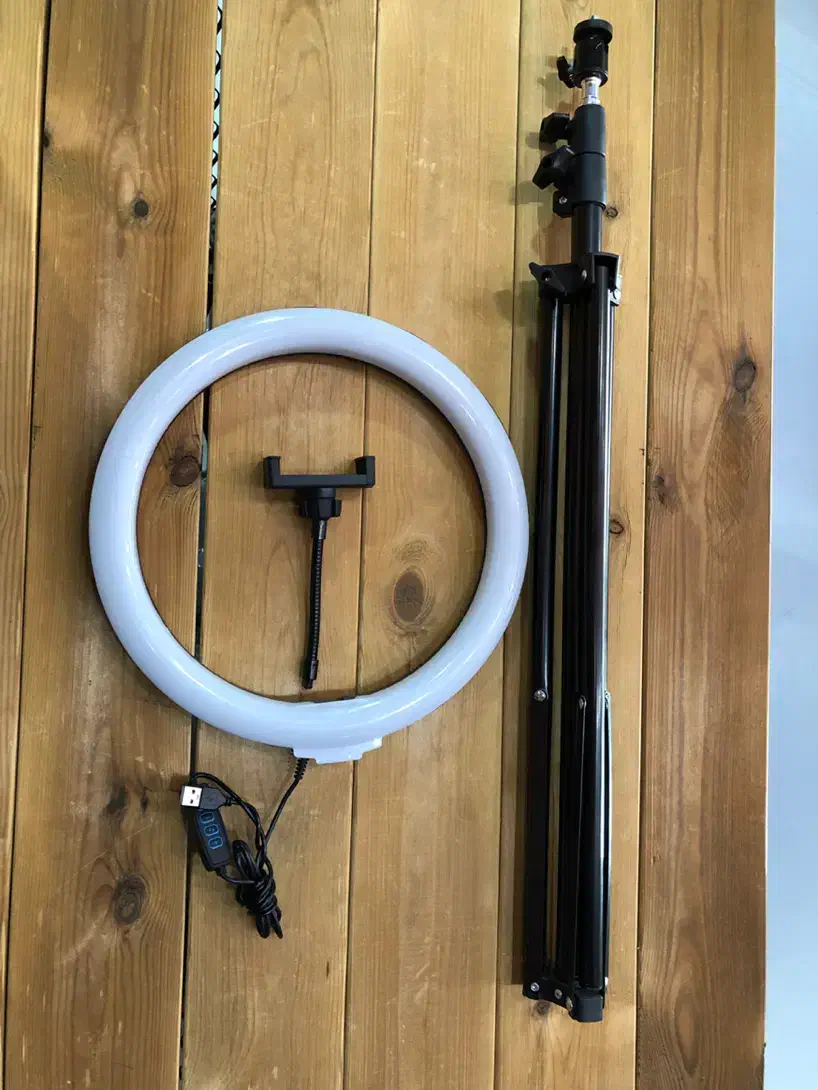 رینگ لایت|دوربین عکاسی و فیلمبرداری|ری, دولتآباد|دیوار