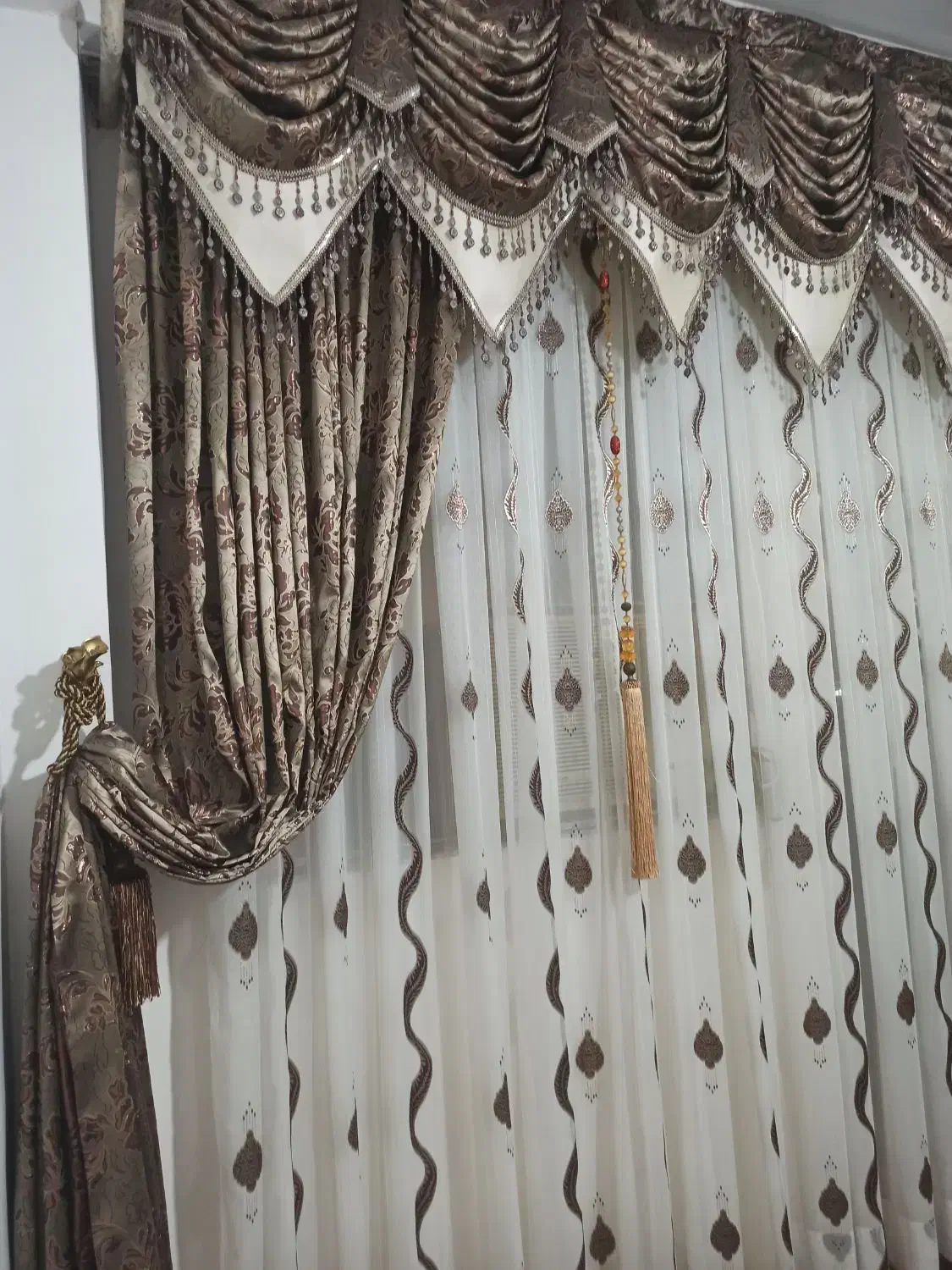 پرده در حد نو|پرده، رانر، رومیزی|سیاهکل, |دیوار