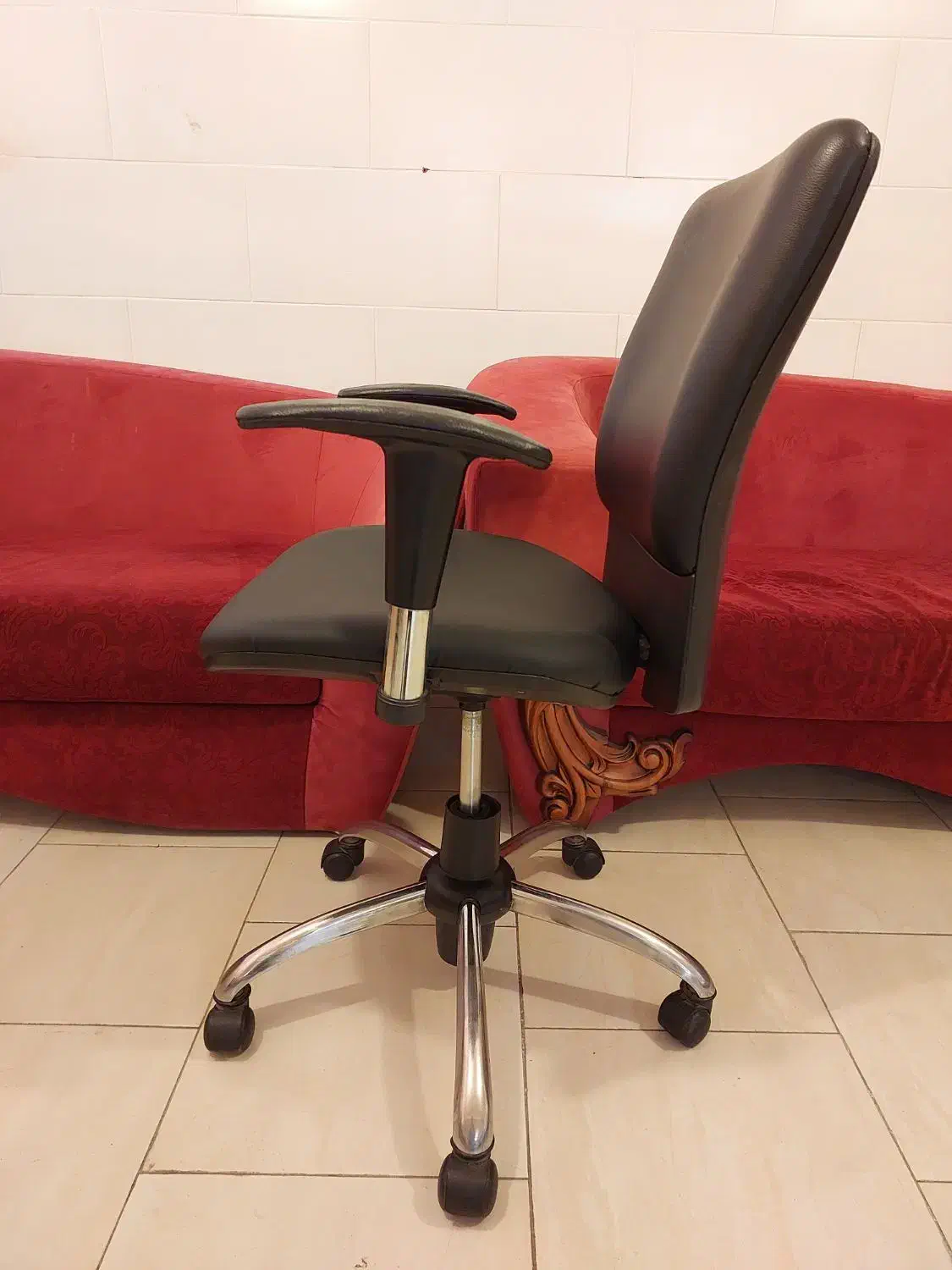 صندلی جکدار گردان چرخدار مارک شرکتی Live|صندلی و نیمکت|ارومیه, |دیوار