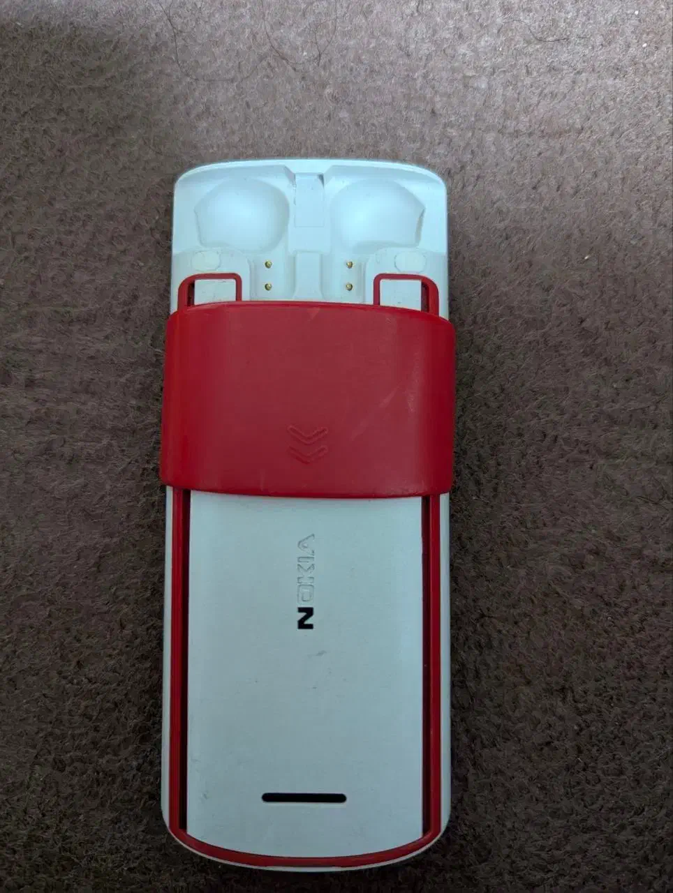 گوشی نوکیا 5710 با کارتون|موبایل|تبریز, |دیوار