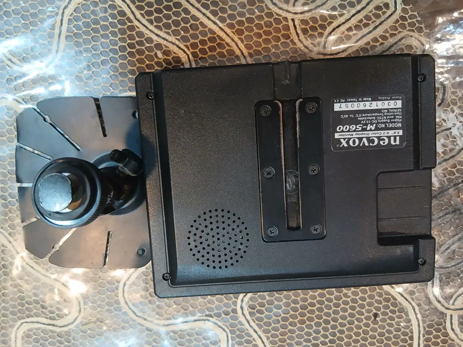 فروش مانیتور خورد و دست دوم|قطعات یدکی و لوازم جانبی|شیراز, چوگیاه‎|دیوار