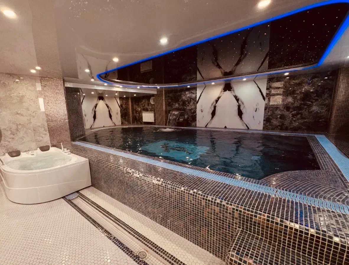 خریدو فروش و اجاره ویلا لوکس مشاور خانم جعفریان|اجارهٔ کوتاه‌مدت ویلا و باغ|تبریز, |دیوار