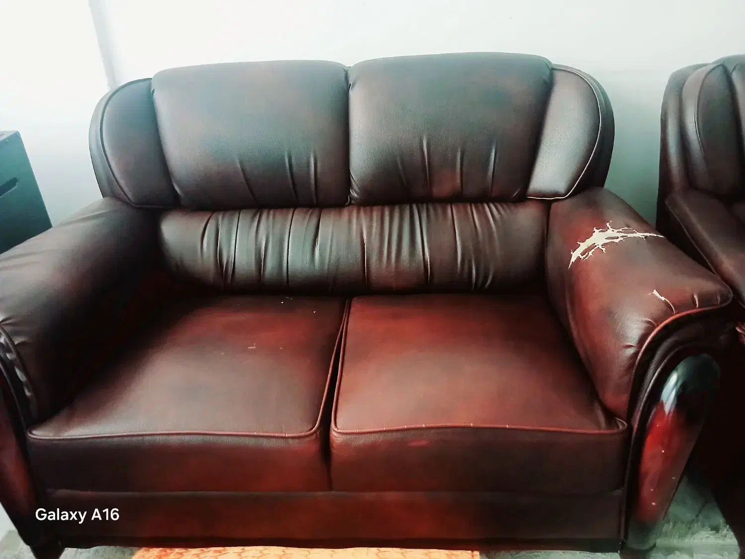 مبل چرم|مبلمان خانگی و میز عسلی|قم, پردیسان|دیوار