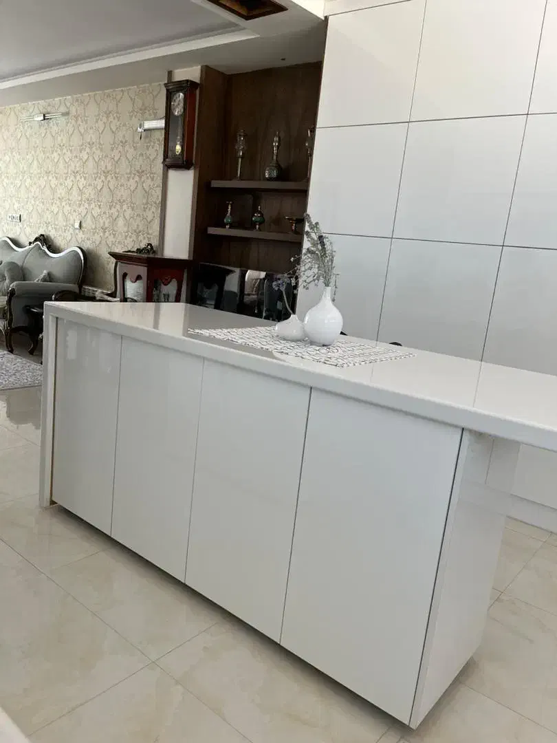 جزیره کابینت های‌گلاس سفید **در حد نو|مصالح و تجهیزات ساختمان|اصفهان, عسگریه|دیوار