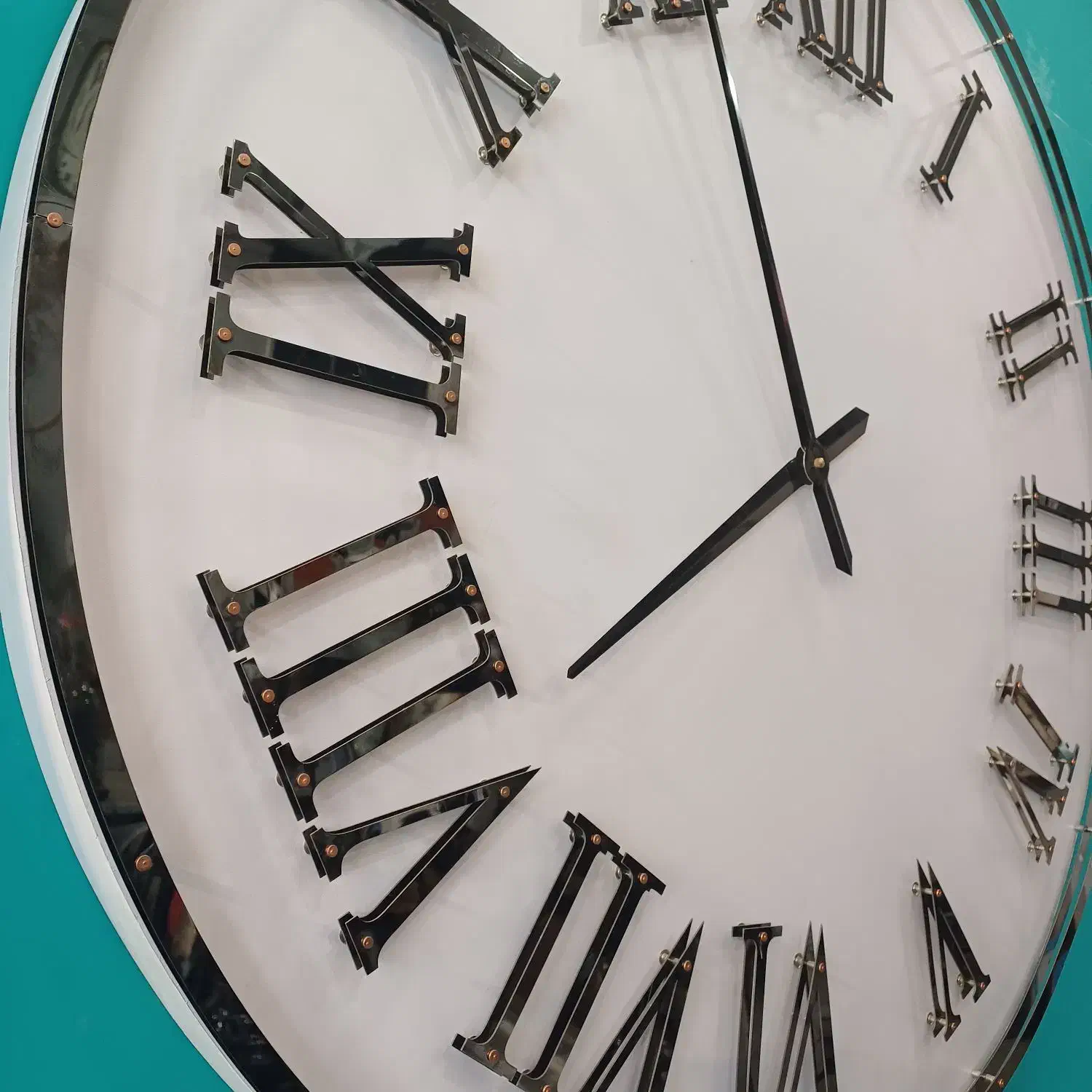 ساعت دیواری لوکس و شیک رایکا با ضمانت 24 ماهه|ساعت دیواری و تزئینی|تهران, شوش|دیوار