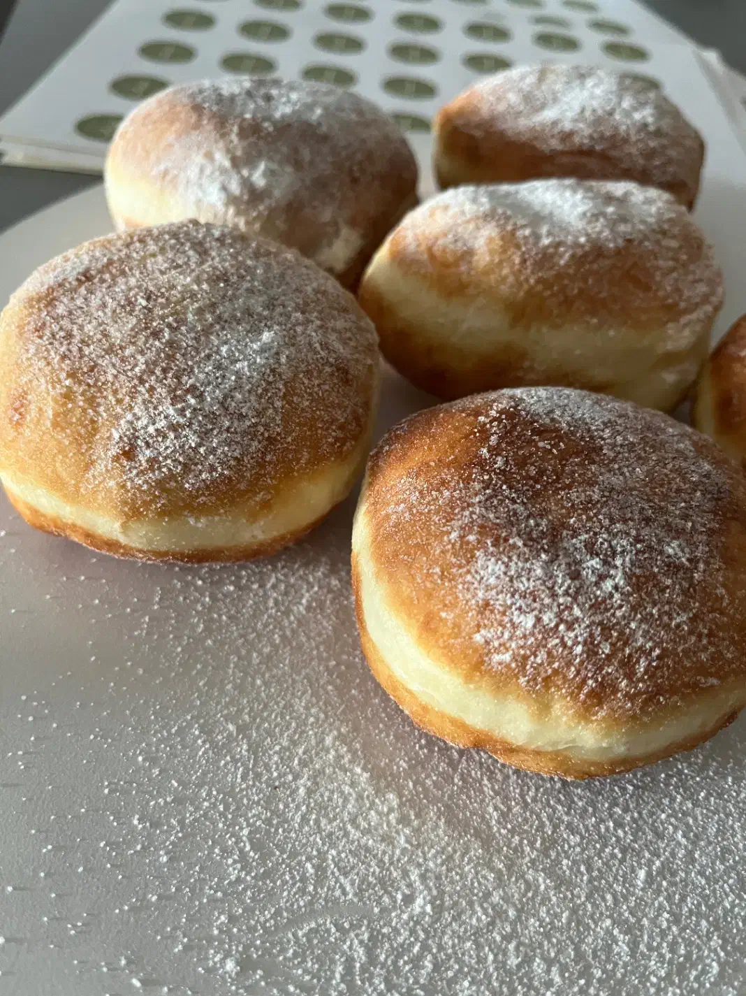 پیراشکی و دونات|خوردنی و آشامیدنی|فین, |دیوار