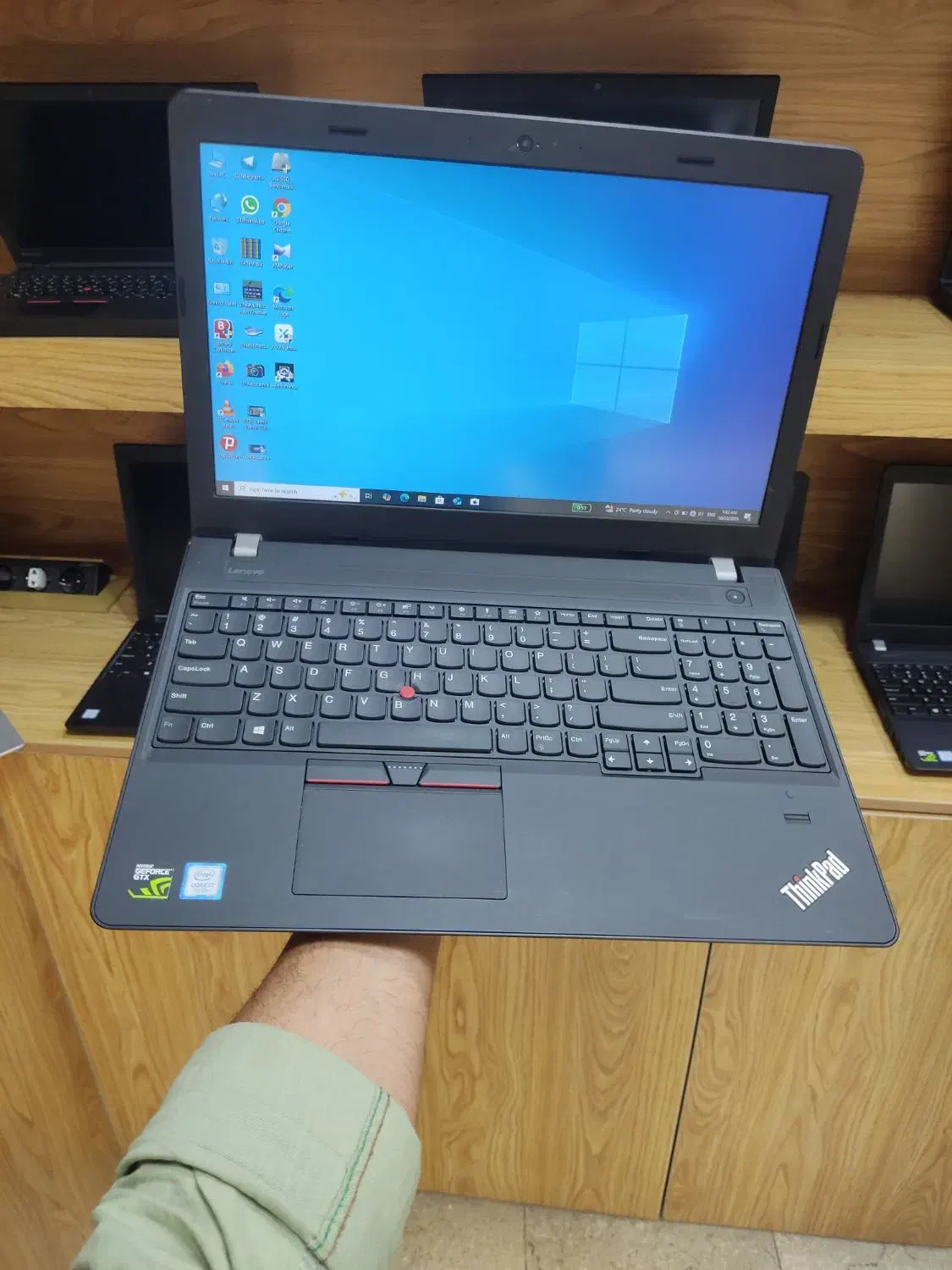 گرافیکدارLenovo E570 i7نسل۷ گیمینگ/رندر/طراحی/ترید|رایانه همراه|ری, علایین|دیوار