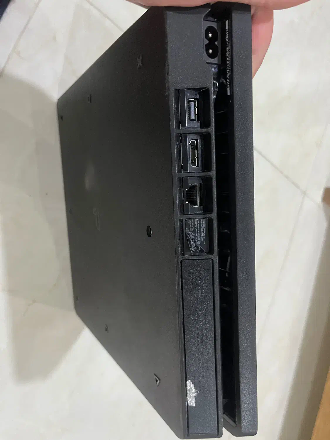 PS4یک ترا کاملا سالم با ۱۳ بازی جدید ۳ دسته شارژر|کنسول، بازی ویدئویی و آنلاین|اصفهان, شهرک ولیعصر|دیوار