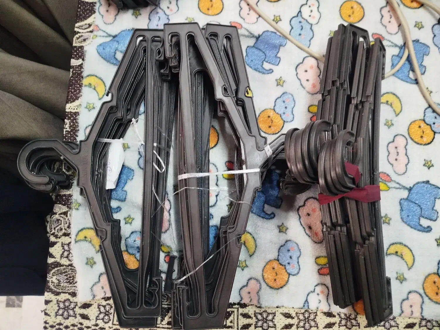 فروش چوب لباسی|بندرخت و رخت‌آویز|شیروان (خراسان), |دیوار