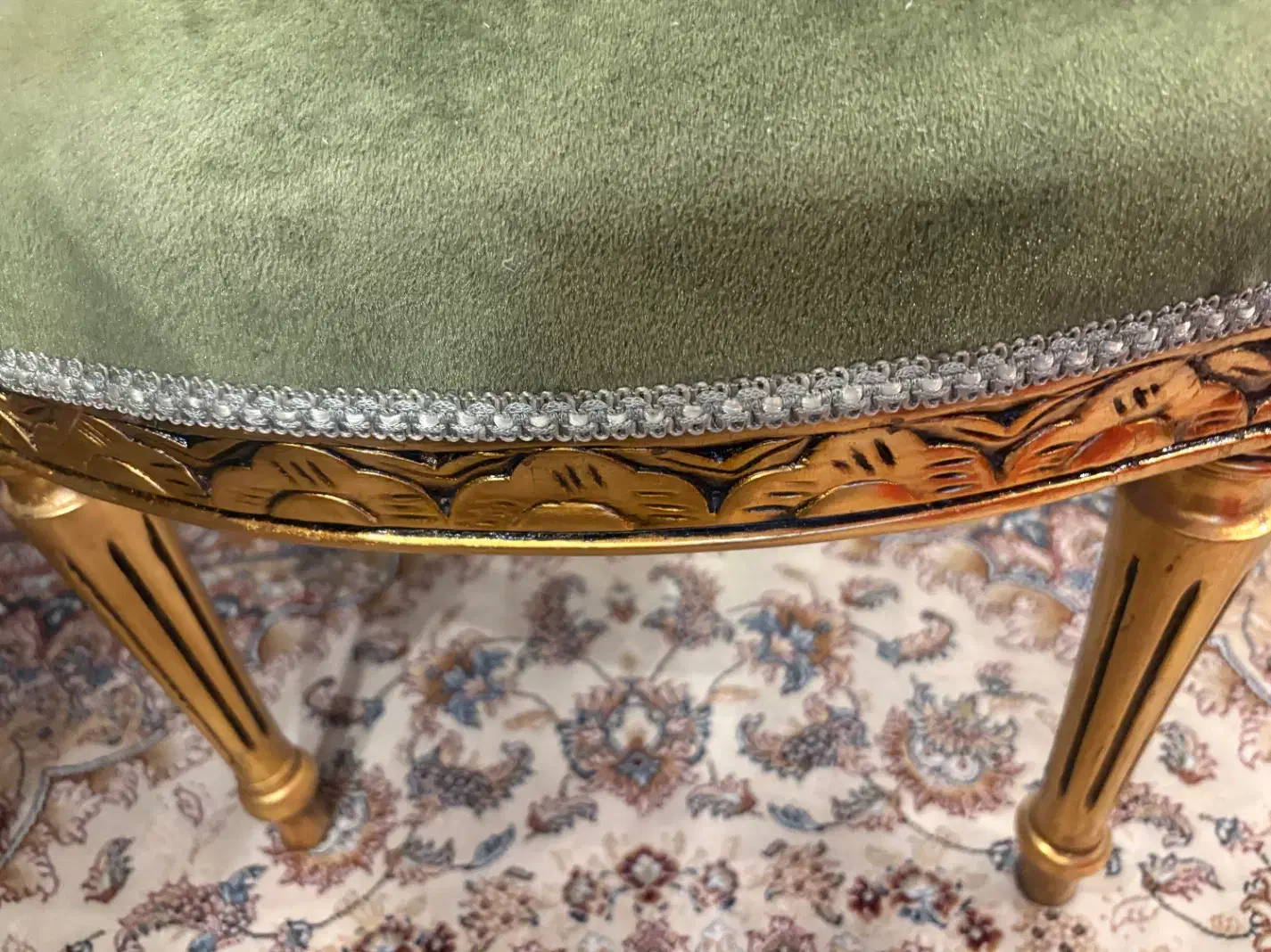 شش عدد صندلی همراه میز با شیشه|میز و صندلی غذاخوری|تهران, حشمتیه|دیوار