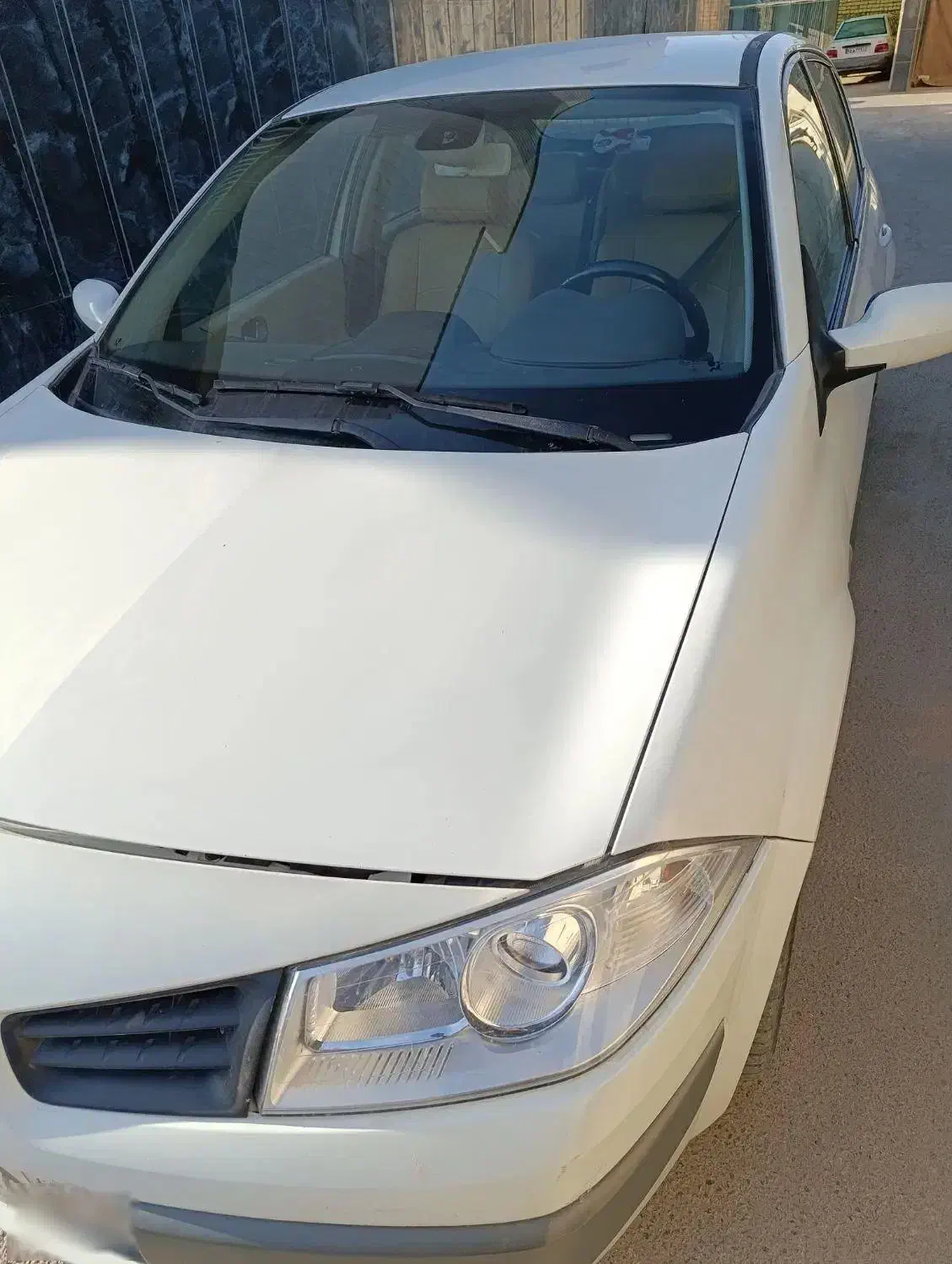 مگان ۲۰۰۰اتوماتیک|خودرو سواری و وانت|حبیب آباد, |دیوار