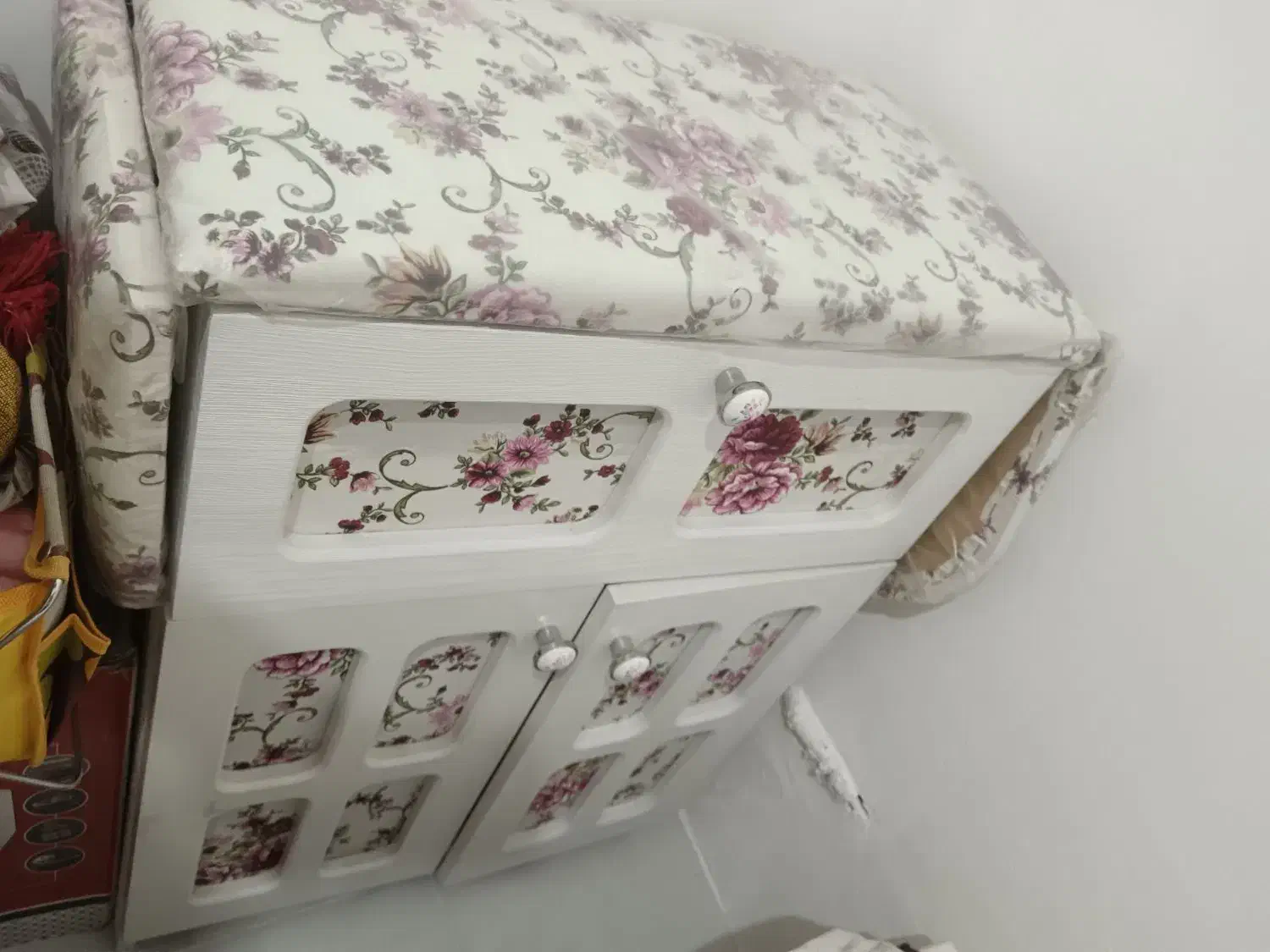 آینه ساعت ومیزاتو|آینه|نیشابور, هفده شهریور|دیوار