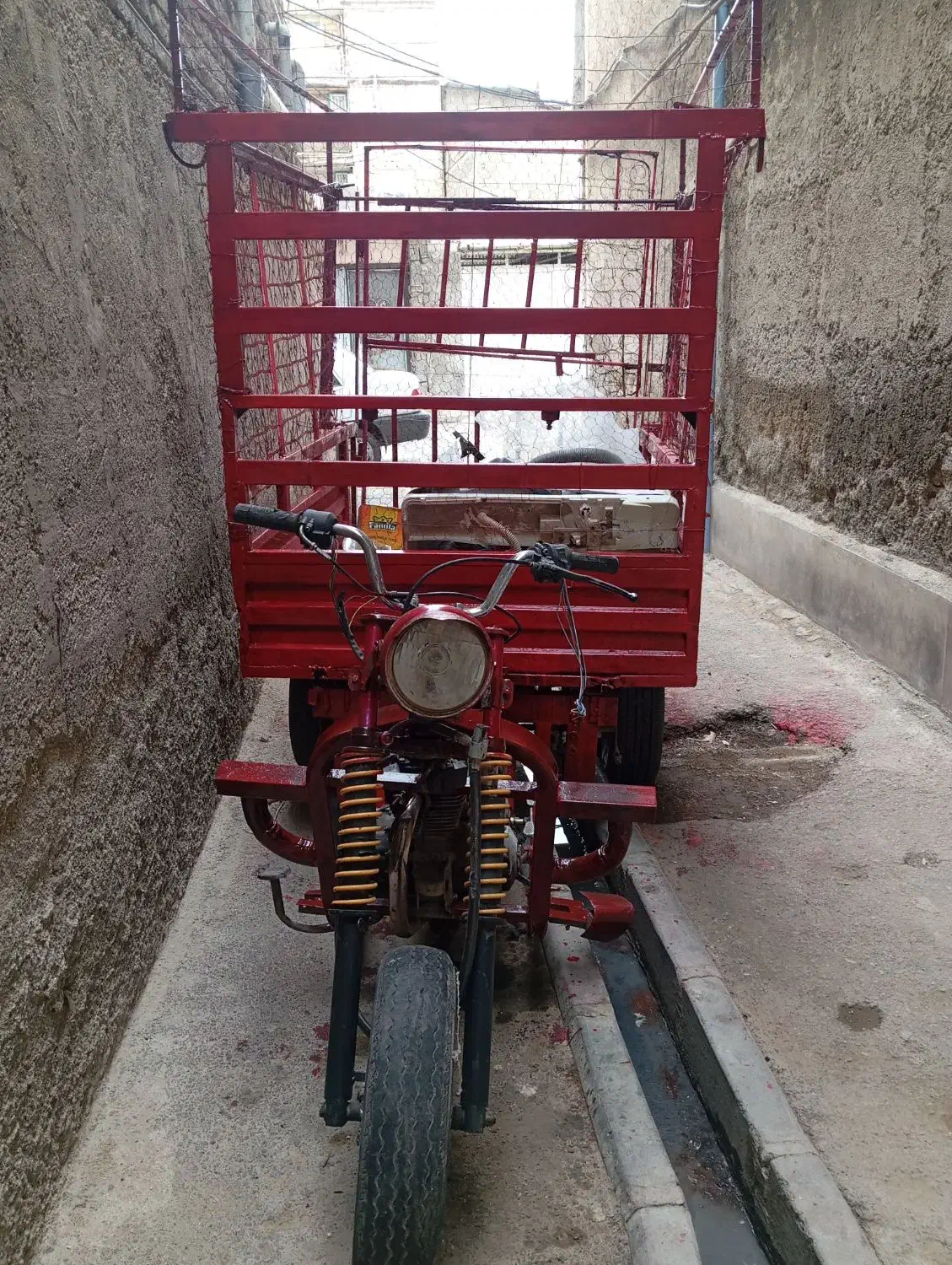 سه چرخ|موتورسیکلت|بومهن, |دیوار