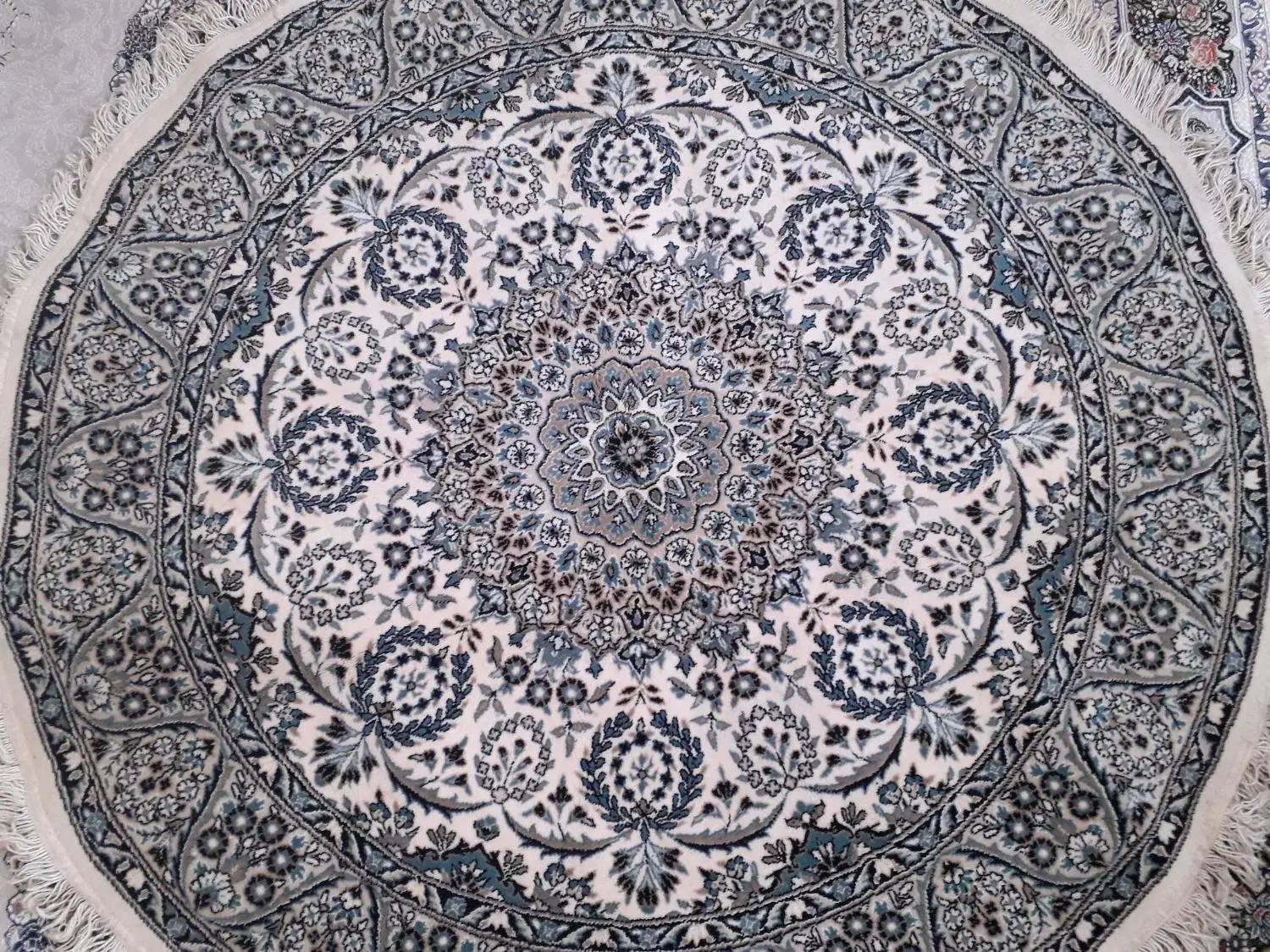 فرش ماشینی گرد|فرش|کرج, محمد آباد|دیوار