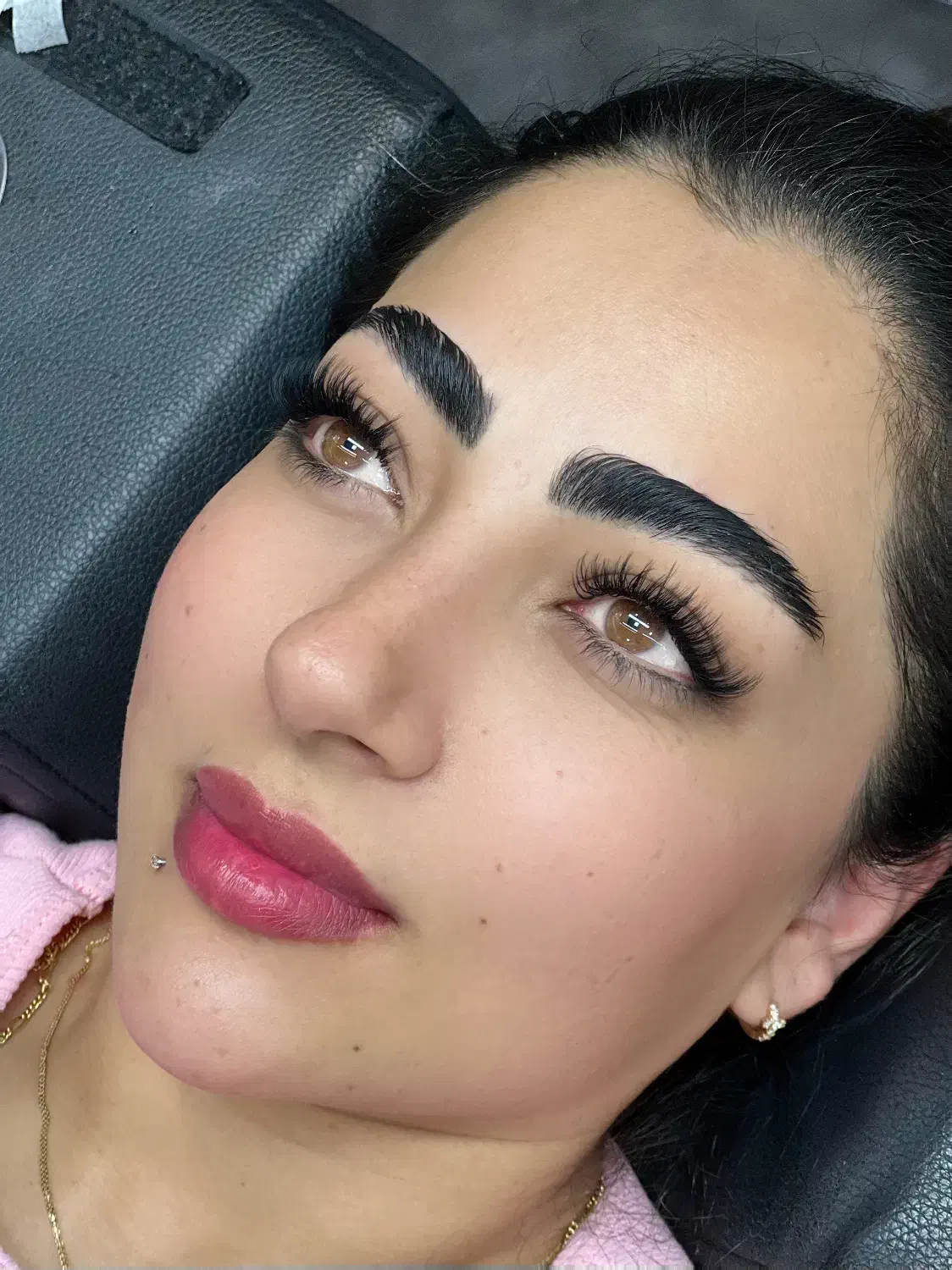 مدل چشم رنگی در سالن ال بیوتی لاهیجان نیازمندیم|خدمات آرایشگری و زیبایی|لاهیجان, گلستان|دیوار