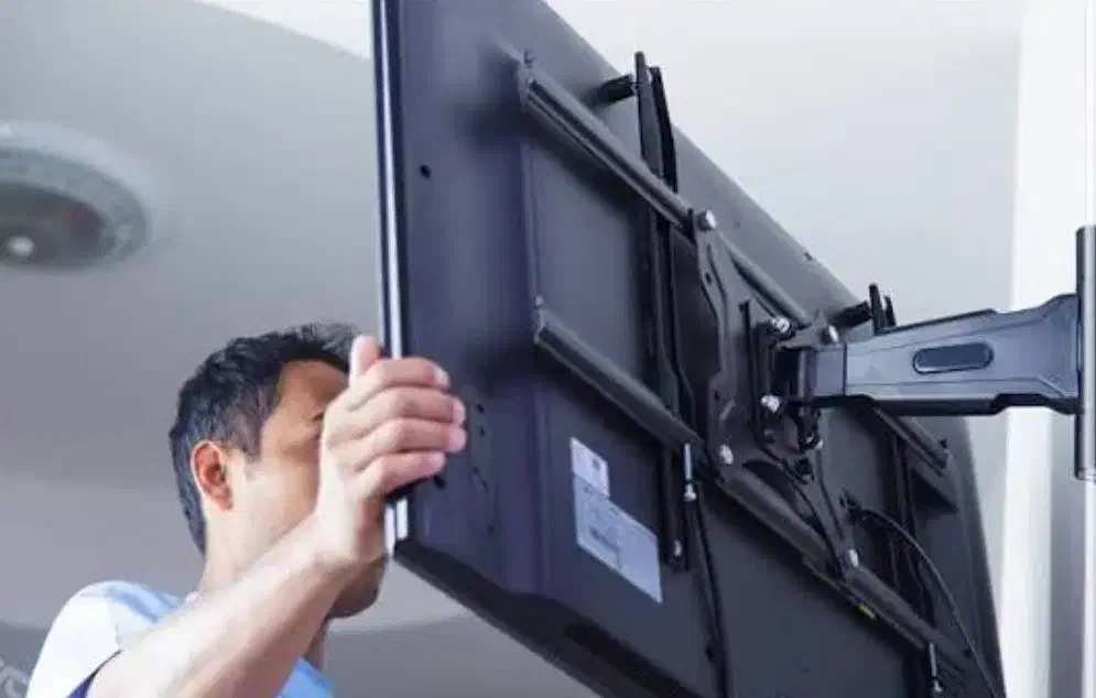 نصب تلویزیون LED روی دیوار|خدمات پیشه و مهارت|ساری, |دیوار