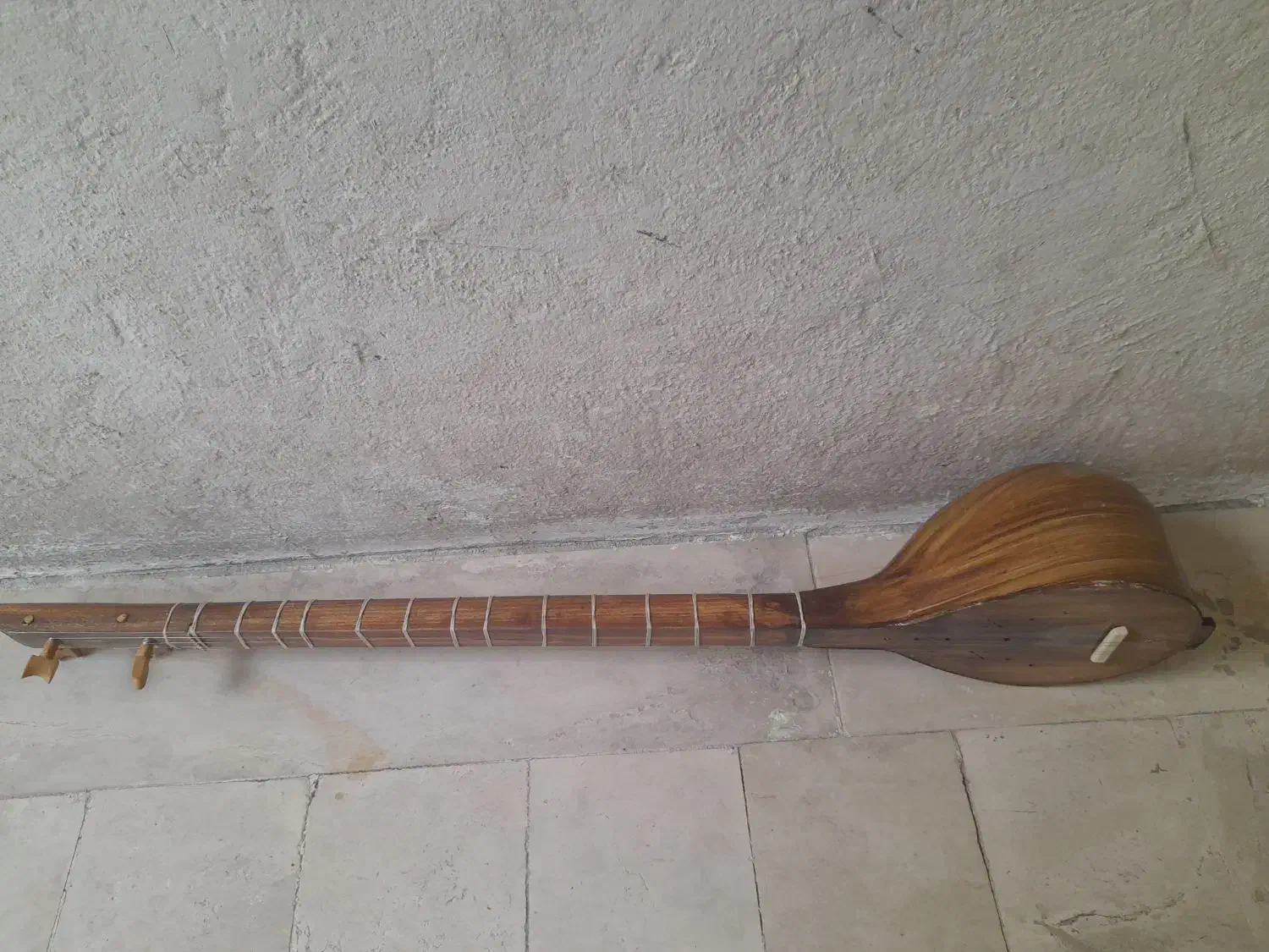 سه تار|سازهای سنتی|تبریز, |دیوار