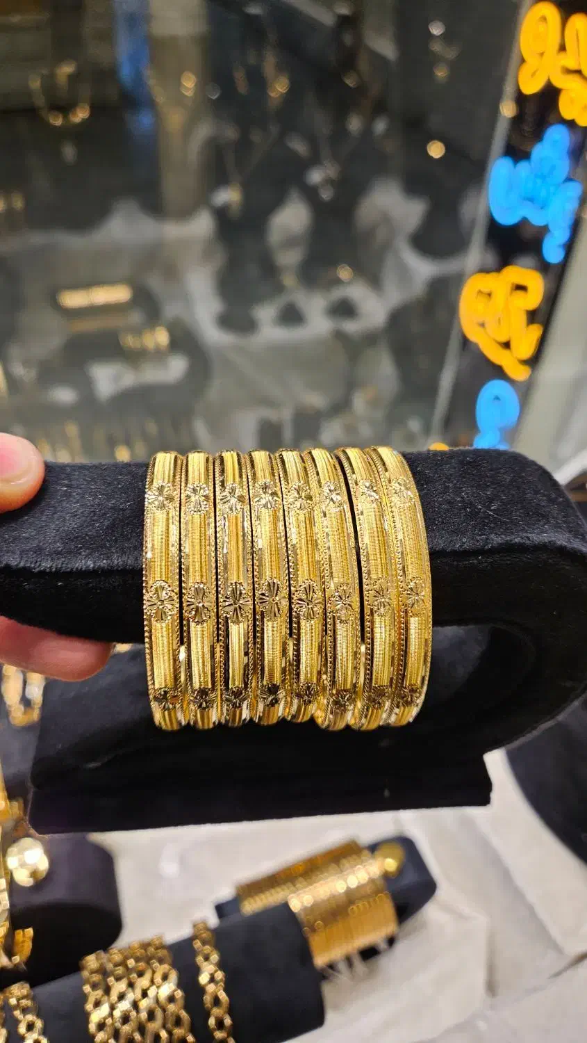 النگو ونکلیف مناسب سرمایه‌گذاری|جواهرات|شیراز, شاهچراغ|دیوار