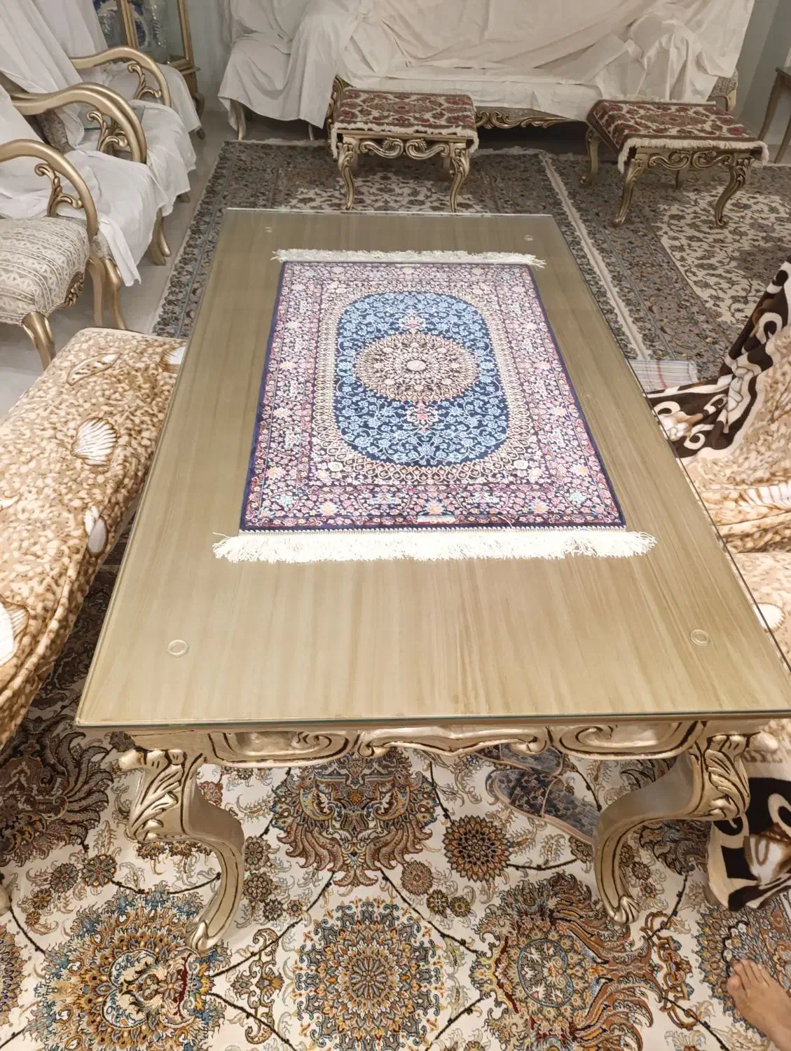 میز نهار خوری کلاسیک|میز و صندلی غذاخوری|قم, شاه سید علی|دیوار