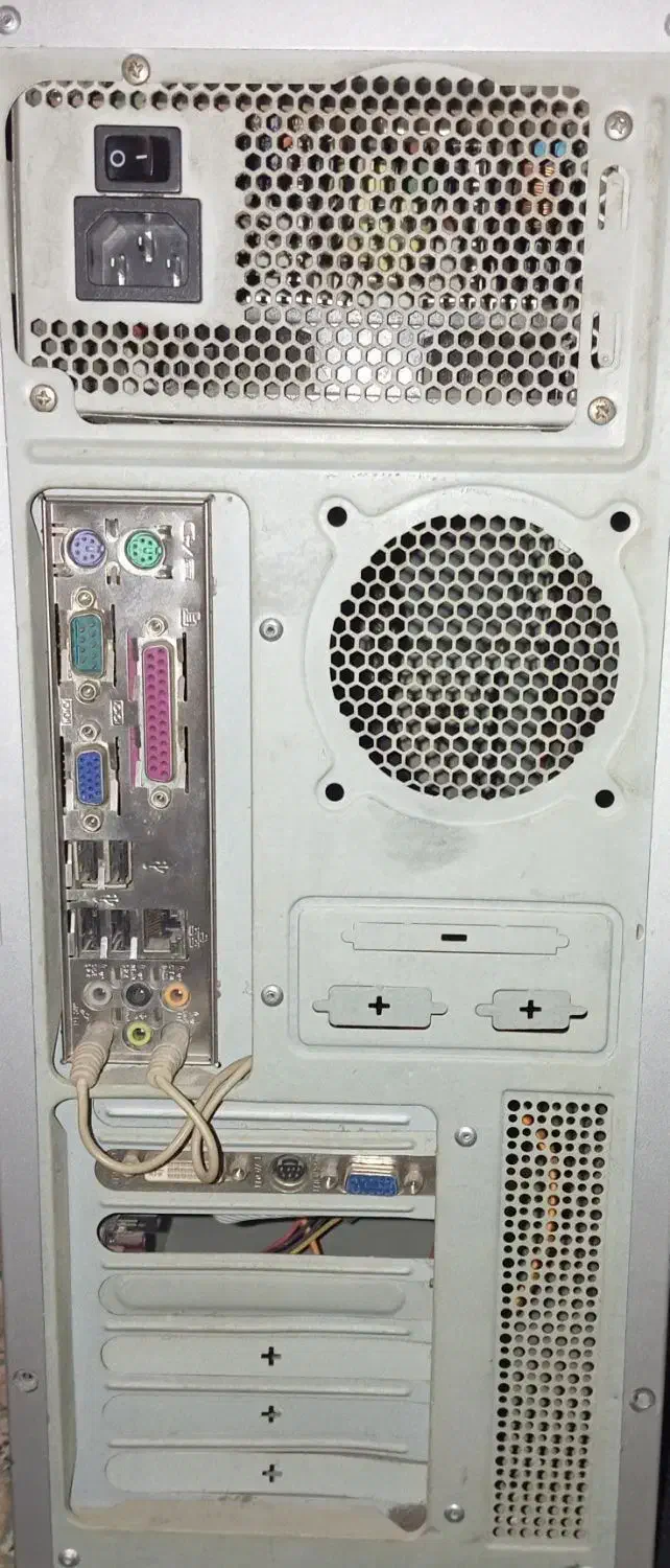 کیس قدیمی|قطعات و لوازم جانبی رایانه|بندرعباس, |دیوار