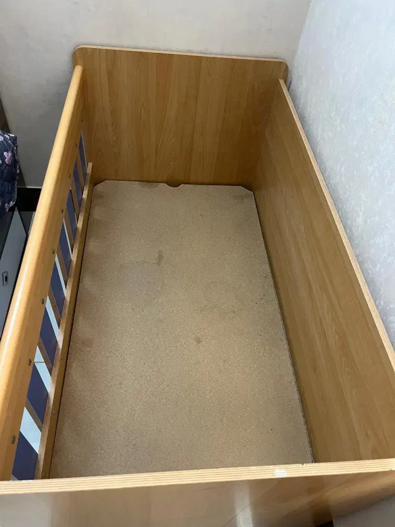 تخت خواب کودک ۱۳۰ در ۷۰|تخت و سرویس خواب|شاهینشهر, مخابرات (شهید بهشتی)|دیوار