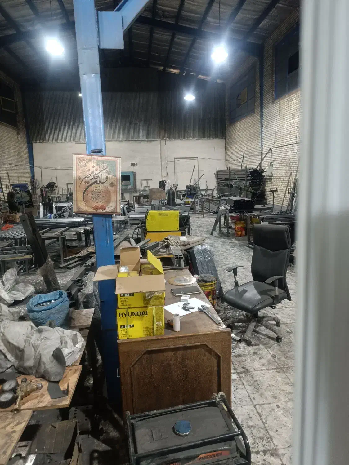 جوشکار وبرش کار وسنگ وفلاپ زن|استخدام صنعتی، فنی، مهندسی|بهارستان, |دیوار