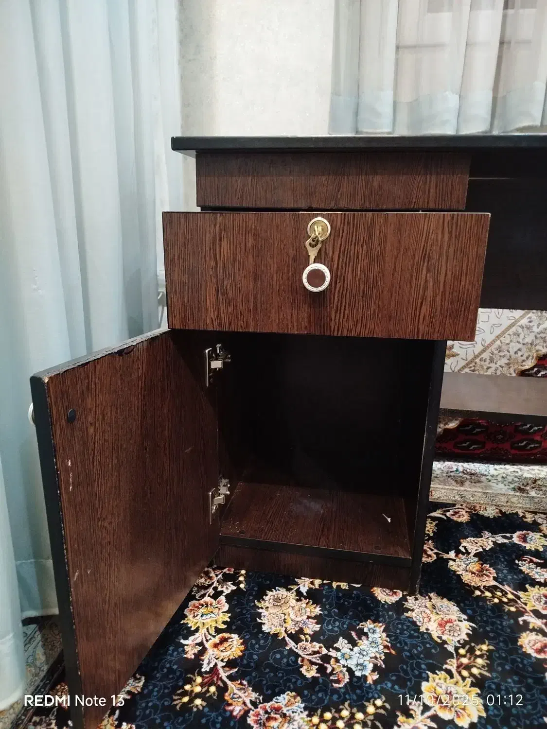 میز تحریر ، کامپیوتر|میز تحریر و کامپیوتر|مشهد, جاهد شهر|دیوار