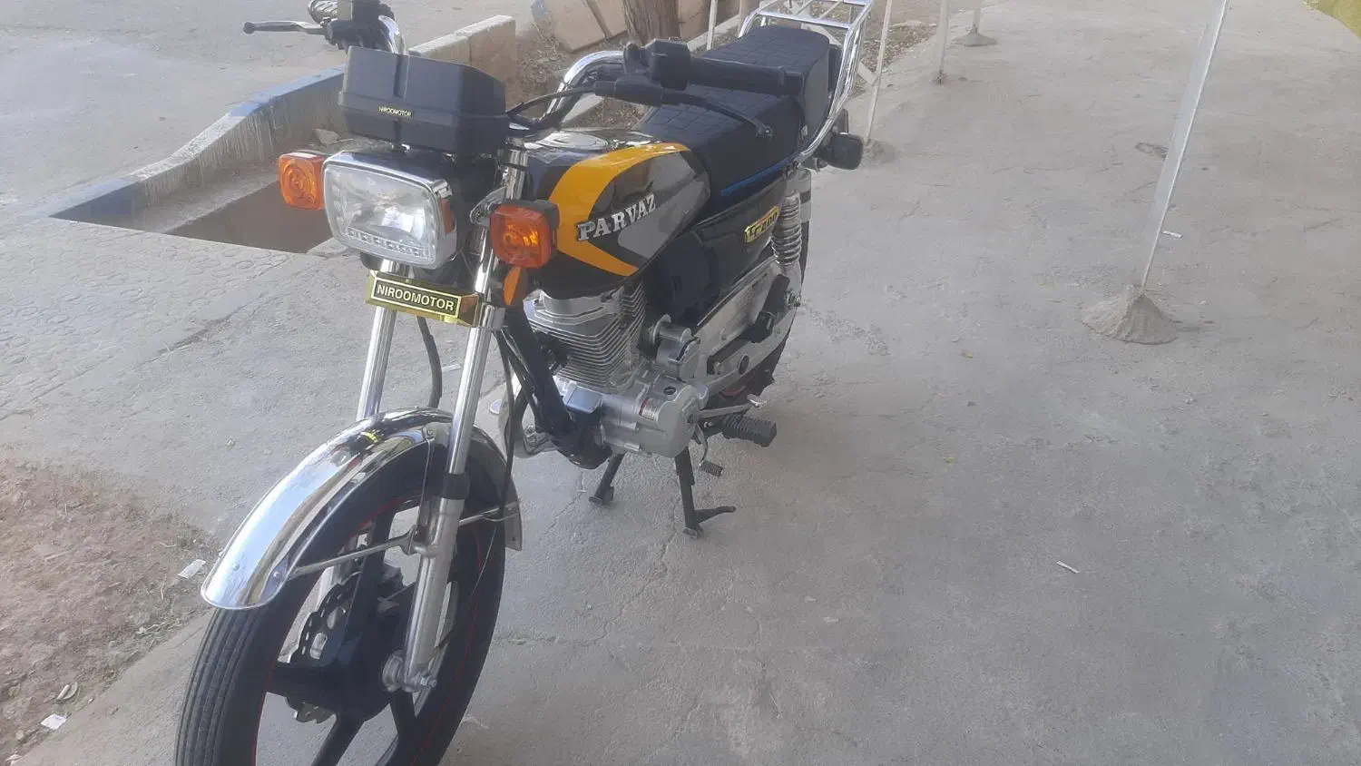 موتور 200پرواز مدل1403|موتورسیکلت|شاهینشهر, امیرکبیر|دیوار