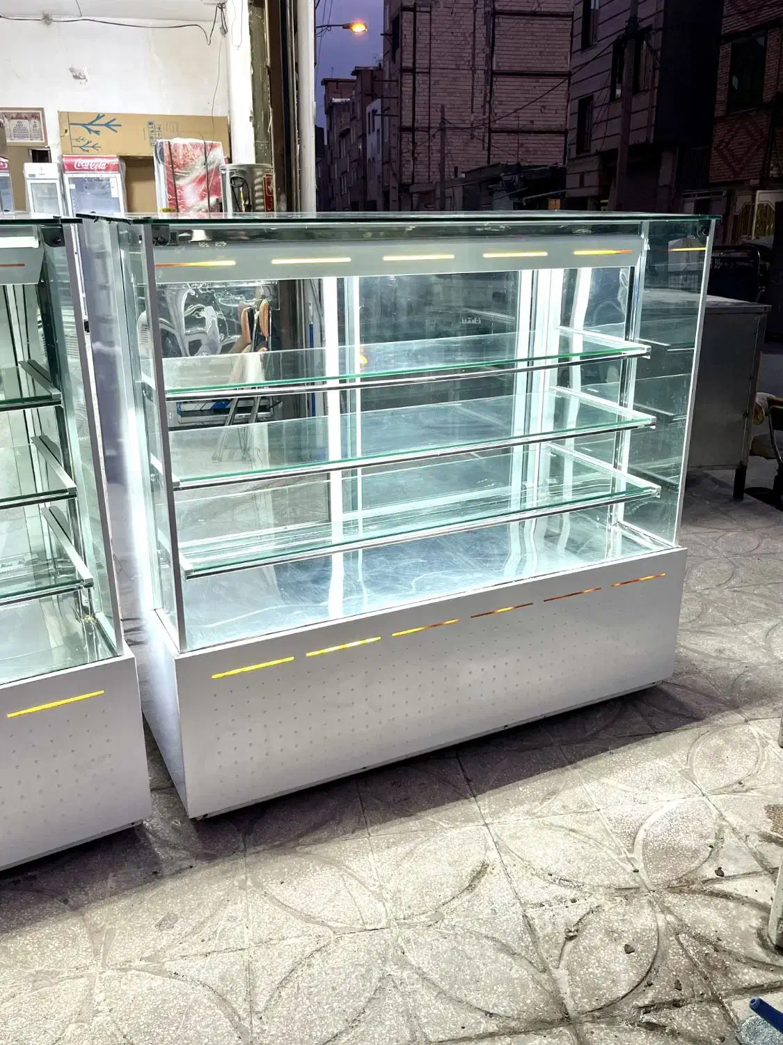 خرید و فروش یخچال صنعتی فروشگاهی ایستاده فریزر|فروشگاه و مغازه|تهران, گیشا|دیوار