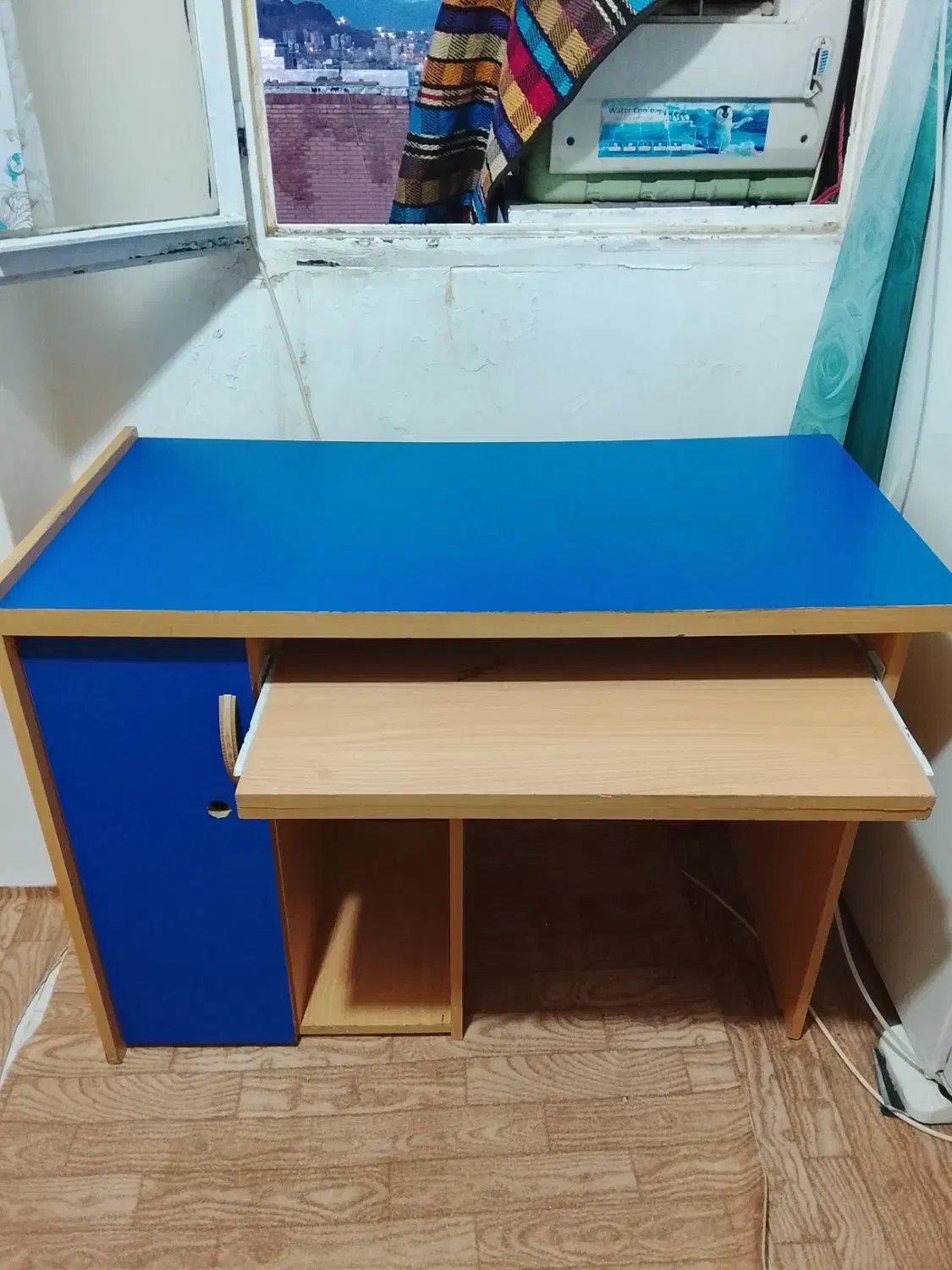 میز کامپیوتر در حد|میز تحریر و کامپیوتر|سنندج, |دیوار